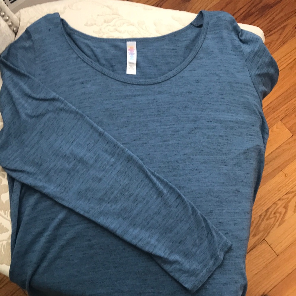 Blue long sleeve LulaRoe Lynnae